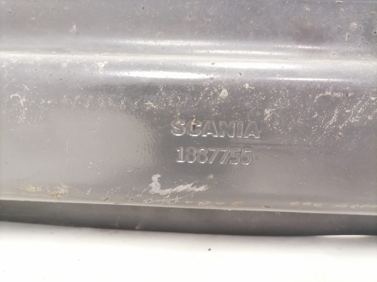 Scania Kütusepaagi kandur, Scania 1887755 - Depósito de combustible para Camión: foto 3 Scania Kütusepaagi kandur, Scania 1887755 - Depósito de combustible para Camión: foto 3