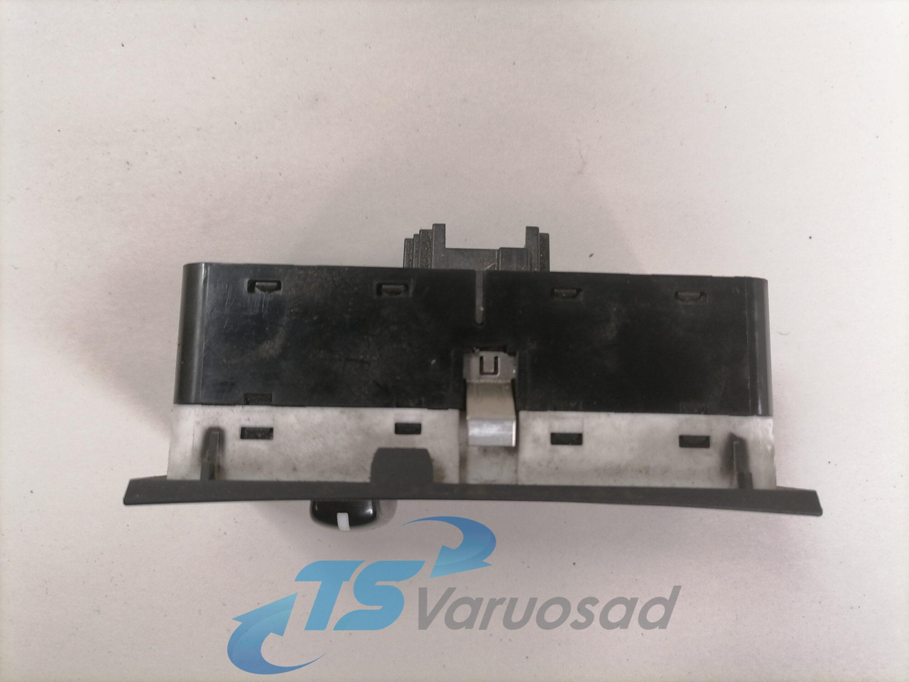 Scania Lüliti, esituled 1900317 - Cabina para Camión: foto 2 Scania Lüliti, esituled 1900317 - Cabina para Camión: foto 2