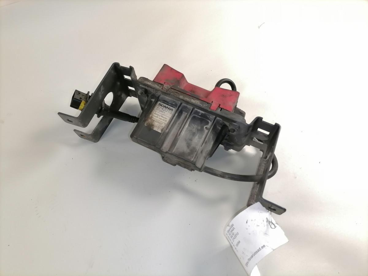 Scania Massilüliti 2742010 - Relé para Camión: foto 3 Scania Massilüliti 2742010 - Relé para Camión: foto 3