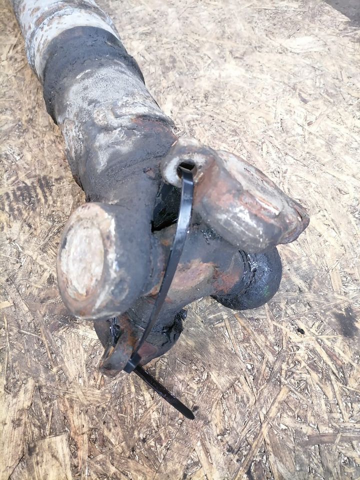Scania Propeller shaft 1758438 - Árbol de transmisión para Camión: foto 4 Scania Propeller shaft 1758438 - Árbol de transmisión para Camión: foto 4