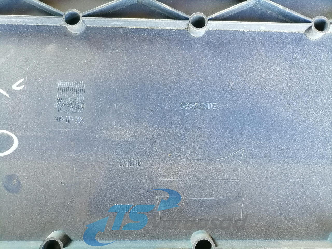 Scania Scania cab wind deflector, roof 1731083 - Aerodinámica/ Spoiler para Camión: foto 4 Scania Scania cab wind deflector, roof 1731083 - Aerodinámica/ Spoiler para Camión: foto 4