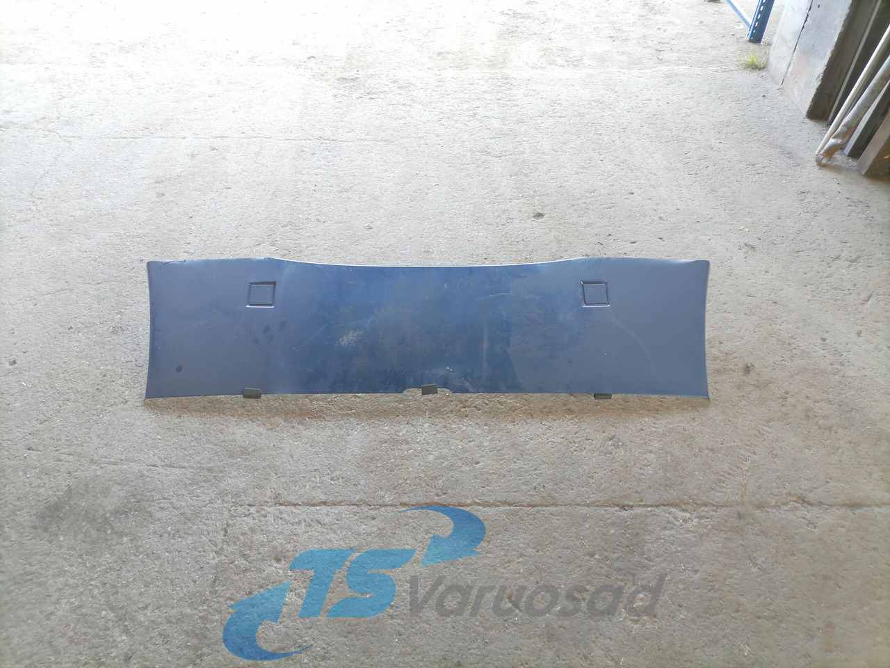 Scania Scania cab wind deflector, roof 1731083 - Aerodinámica/ Spoiler para Camión: foto 1 Scania Scania cab wind deflector, roof 1731083 - Aerodinámica/ Spoiler para Camión: foto 1