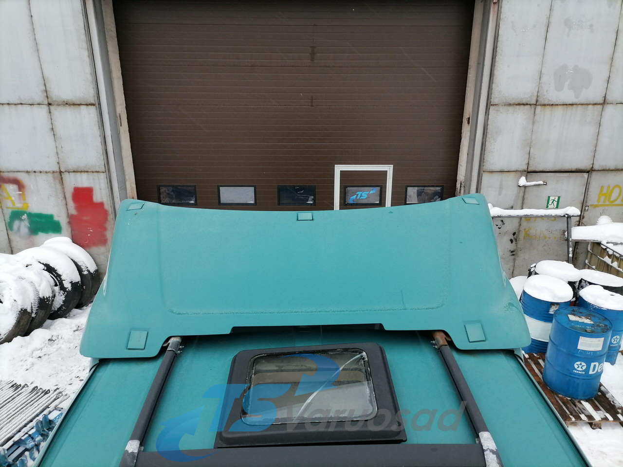 Scania Scania cab wind deflector, roof 1757973 - Aerodinámica/ Spoiler para Camión: foto 1 Scania Scania cab wind deflector, roof 1757973 - Aerodinámica/ Spoiler para Camión: foto 1