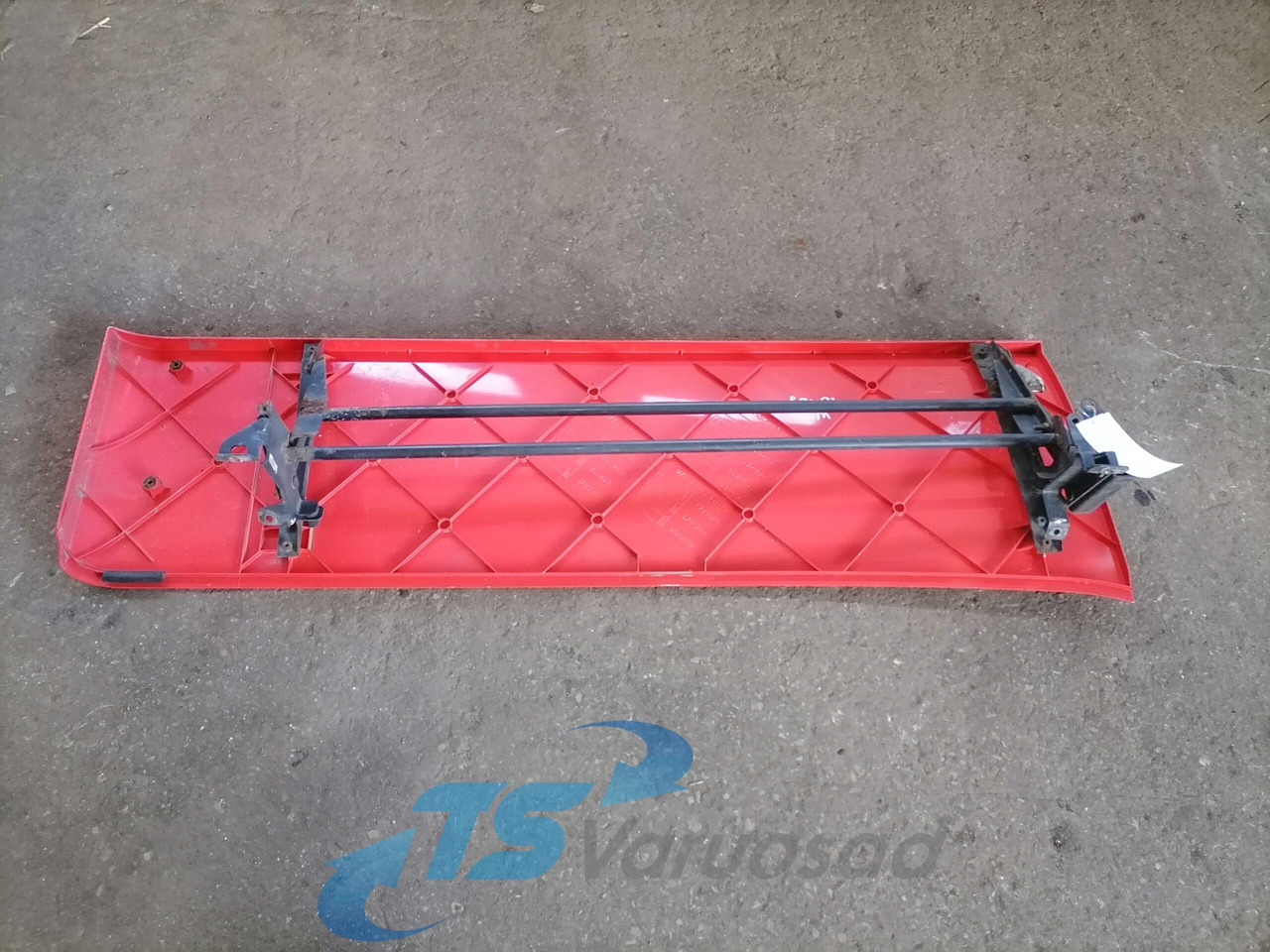 Scania Scania kabiini tuulesuunaja, vasak külg 1532460 - Aerodinámica/ Spoiler para Camión: foto 2 Scania Scania kabiini tuulesuunaja, vasak külg 1532460 - Aerodinámica/ Spoiler para Camión: foto 2