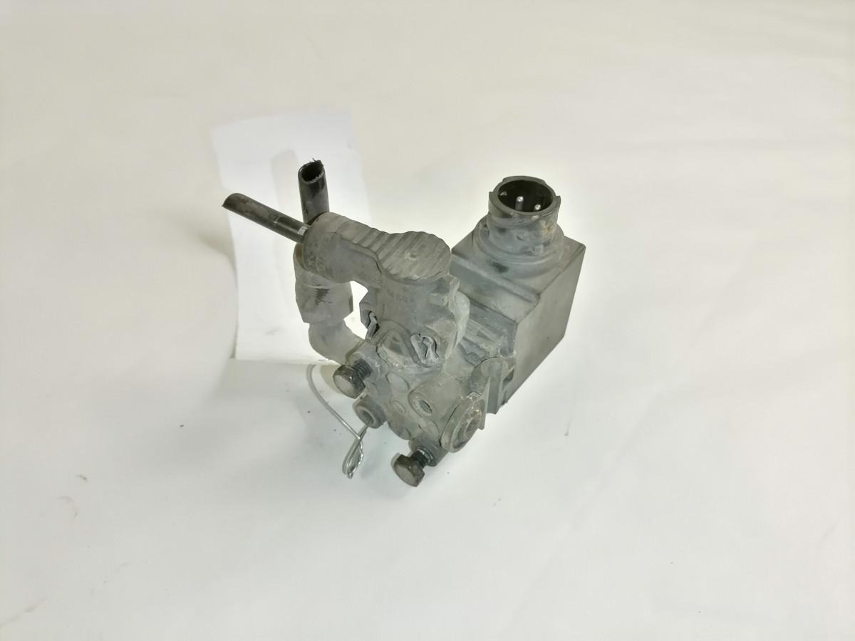 Scania Solenoid valve 2038655 - Válvula de freno para Camión: foto 2 Scania Solenoid valve 2038655 - Válvula de freno para Camión: foto 2