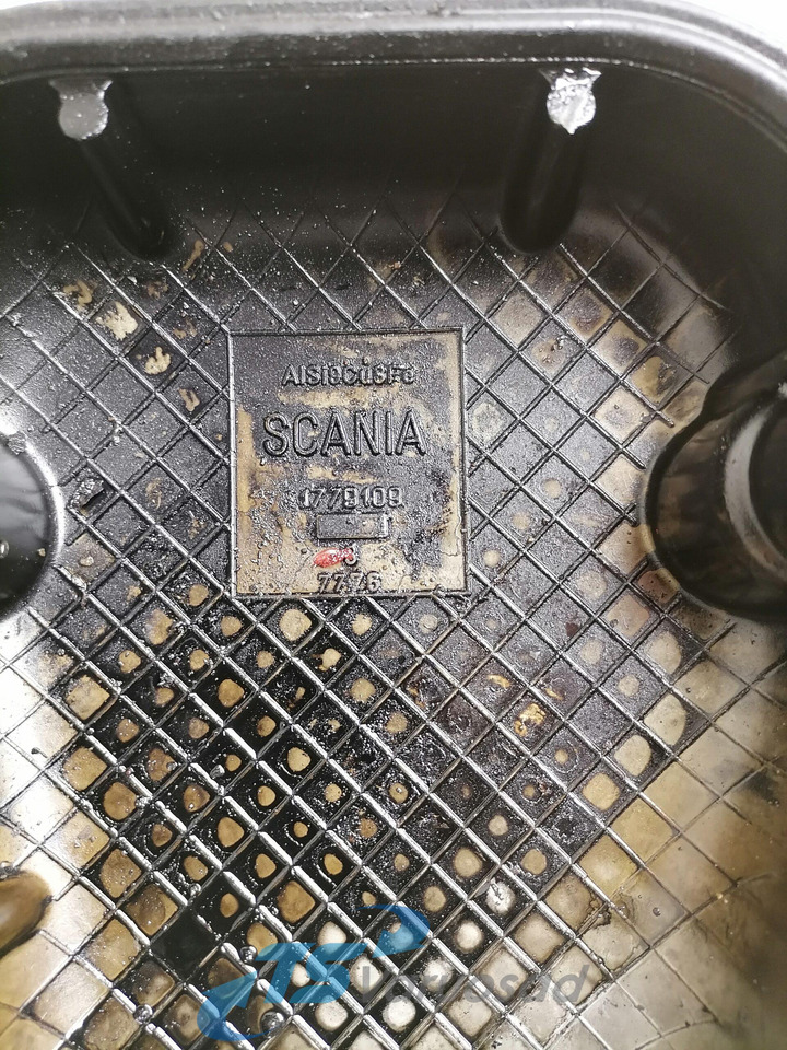 Scania Valve cover 1779109 - Cabezal de bloque para Camión: foto 4 Scania Valve cover 1779109 - Cabezal de bloque para Camión: foto 4