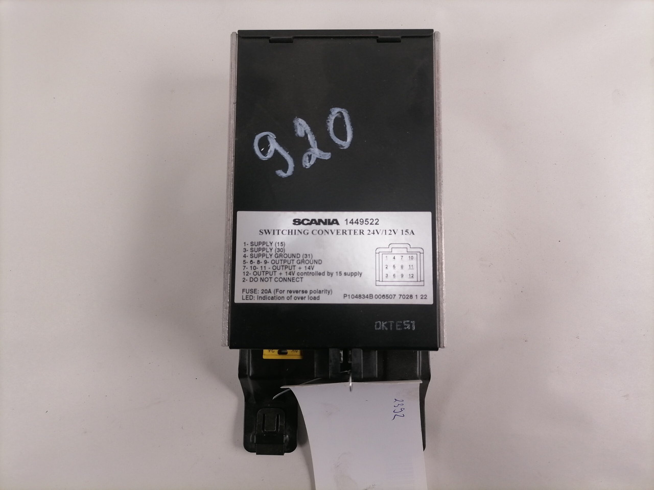 Scania Voltage converter 1449522 - Sistema eléctrico para Camión: foto 3 Scania Voltage converter 1449522 - Sistema eléctrico para Camión: foto 3