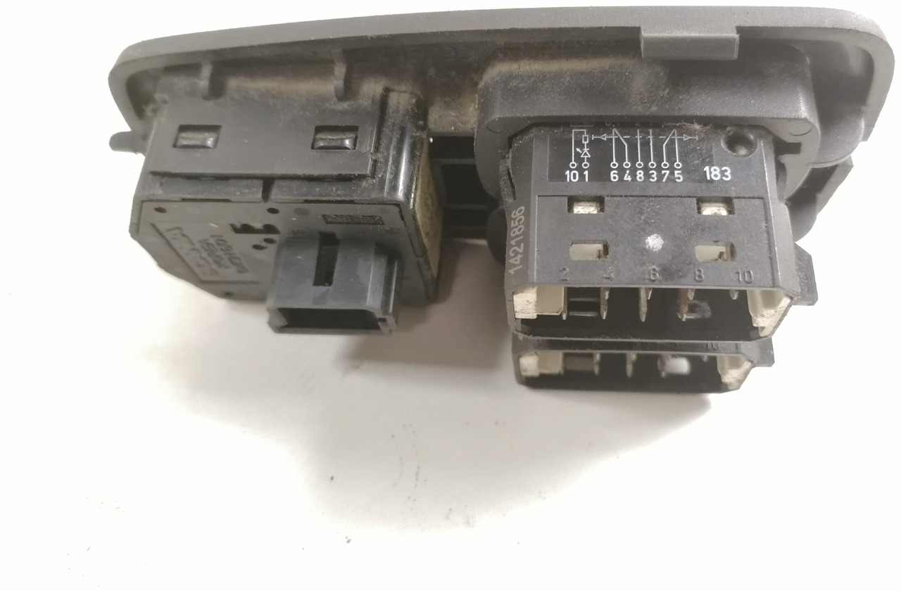 Scania switch 1863514 - Cabina para Camión: foto 5 Scania switch 1863514 - Cabina para Camión: foto 5