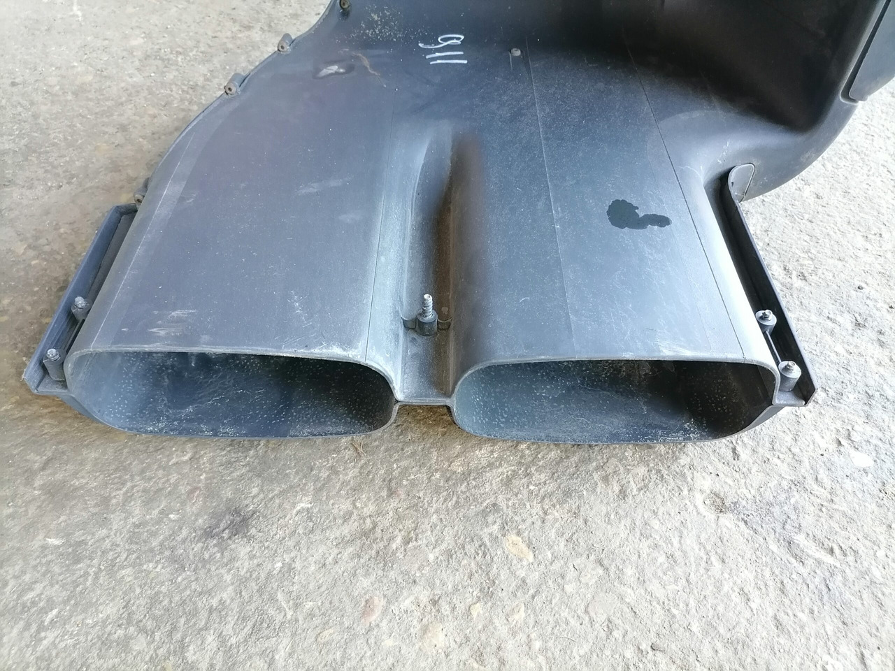 Volvo Air intake 1676685 - Sistema de admisión de aire para Camión: foto 4 Volvo Air intake 1676685 - Sistema de admisión de aire para Camión: foto 4