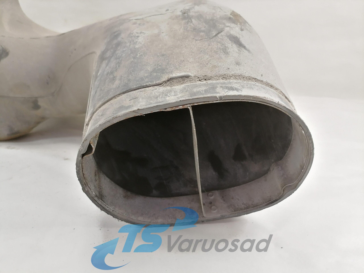 Volvo Air intake 21627374 - Sistema de admisión de aire para Camión: foto 2 Volvo Air intake 21627374 - Sistema de admisión de aire para Camión: foto 2