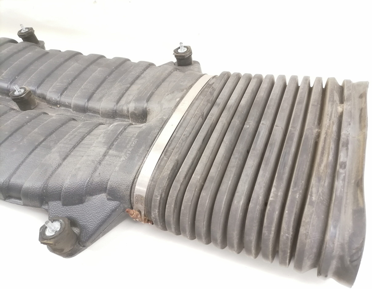 Volvo Air intake 8149814 - Sistema de admisión de aire para Camión: foto 2 Volvo Air intake 8149814 - Sistema de admisión de aire para Camión: foto 2