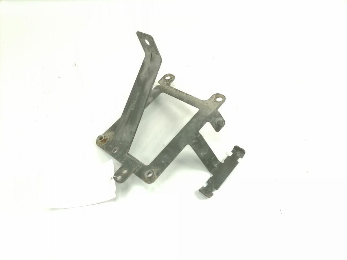 Volvo Bracket 84035782 - Bastidor/ Chasis para Camión: foto 3 Volvo Bracket 84035782 - Bastidor/ Chasis para Camión: foto 3