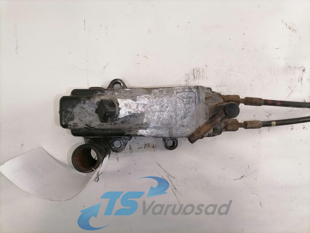 Volvo Cab tilting pump 20711127 - Suspensión de cabina para Camión: foto 2 Volvo Cab tilting pump 20711127 - Suspensión de cabina para Camión: foto 2