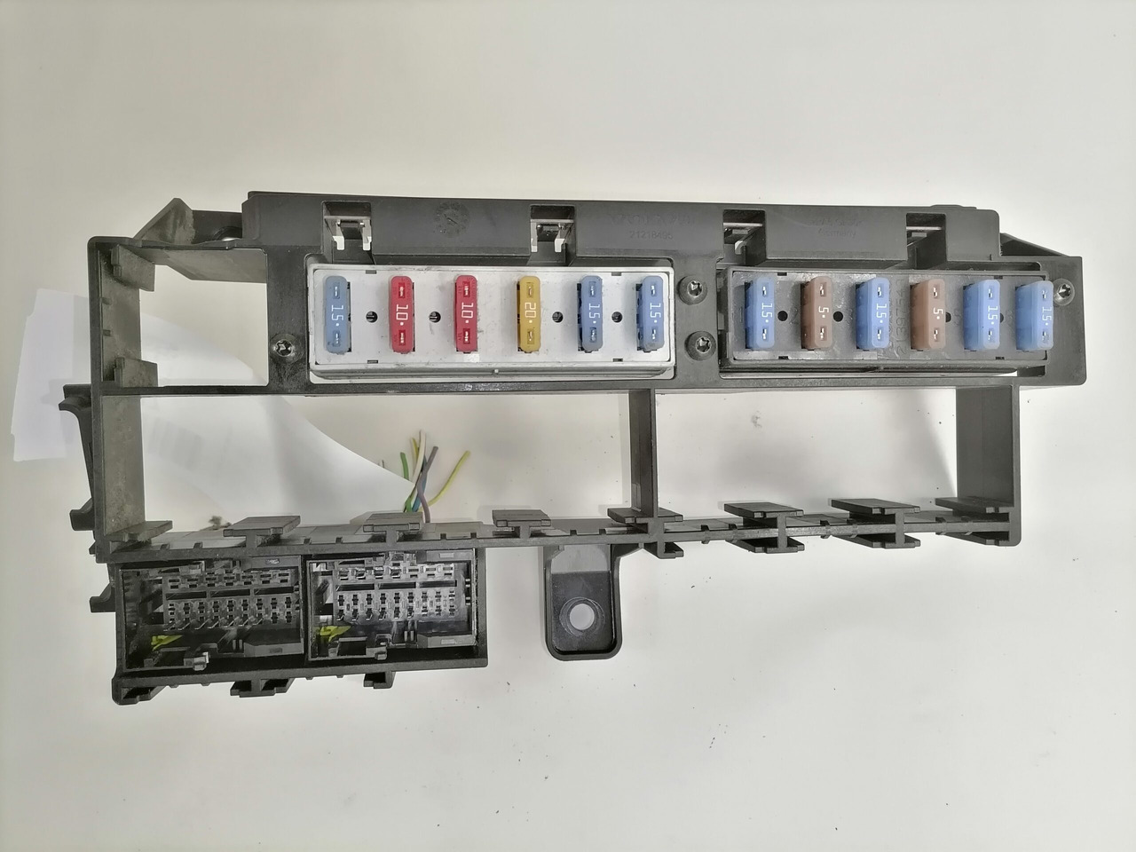 Volvo Central electric unit 21218495 - Fusible para Camión: foto 2 Volvo Central electric unit 21218495 - Fusible para Camión: foto 2