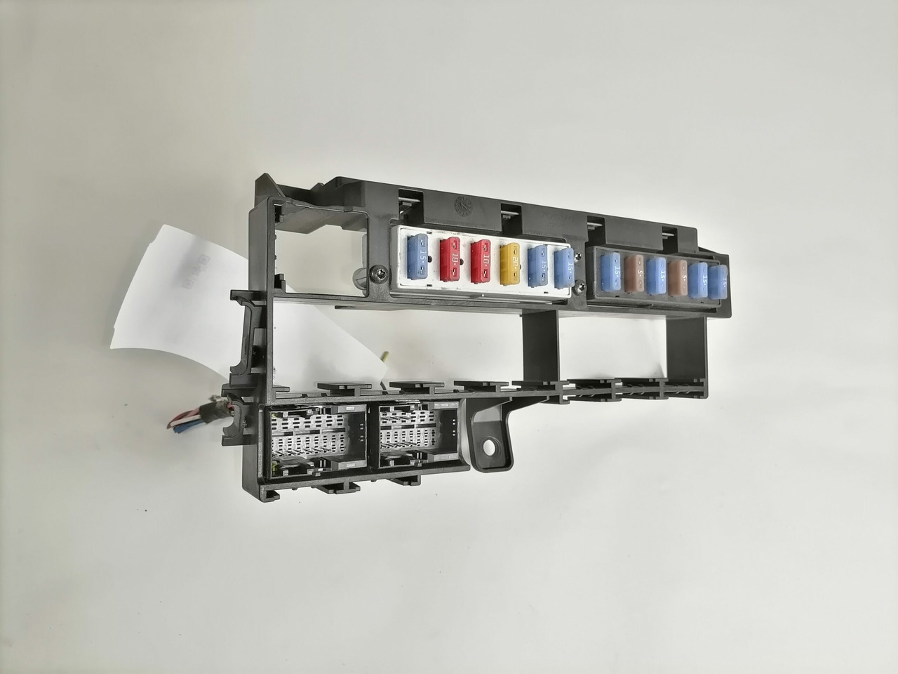 Volvo Central electric unit 21218495 - Fusible para Camión: foto 1 Volvo Central electric unit 21218495 - Fusible para Camión: foto 1