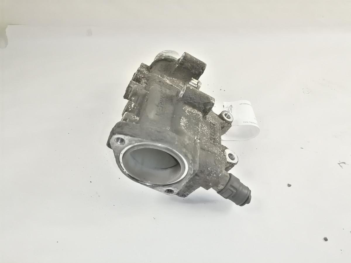 Volvo Coolant pipe 21813121 - Sistema de refrigeración para Camión: foto 2 Volvo Coolant pipe 21813121 - Sistema de refrigeración para Camión: foto 2