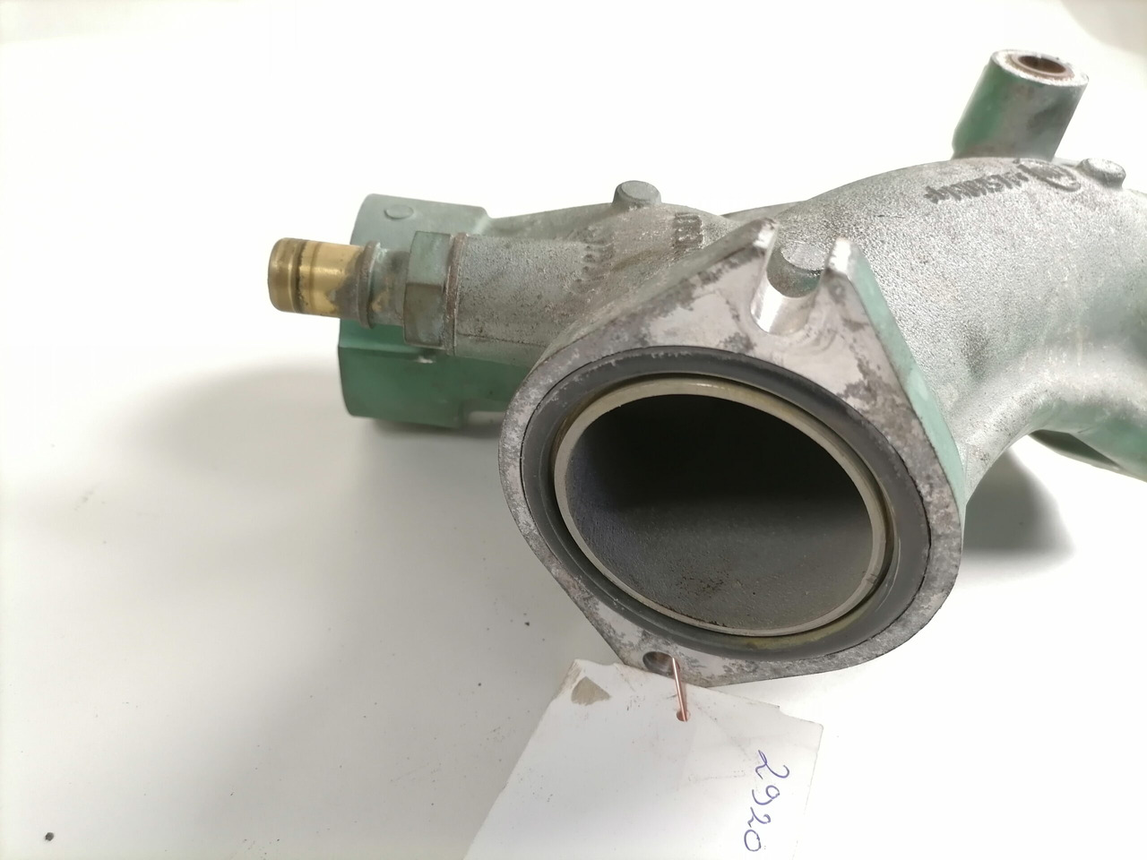 Volvo Coolant pipe 21973356 - Sistema de refrigeración para Camión: foto 4 Volvo Coolant pipe 21973356 - Sistema de refrigeración para Camión: foto 4
