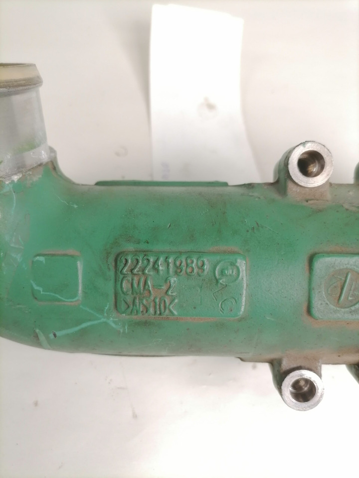 Volvo Coolant pipe 22241989 - Sistema de refrigeración para Camión: foto 2 Volvo Coolant pipe 22241989 - Sistema de refrigeración para Camión: foto 2