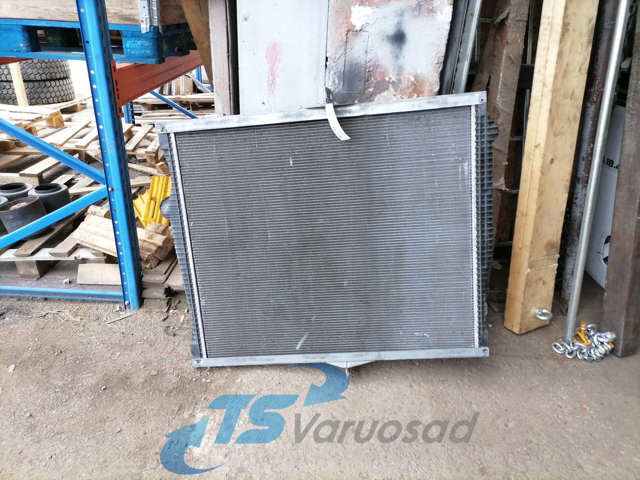 Volvo Cooling radiator 65479 - Radiador para Camión: foto 1 Volvo Cooling radiator 65479 - Radiador para Camión: foto 1