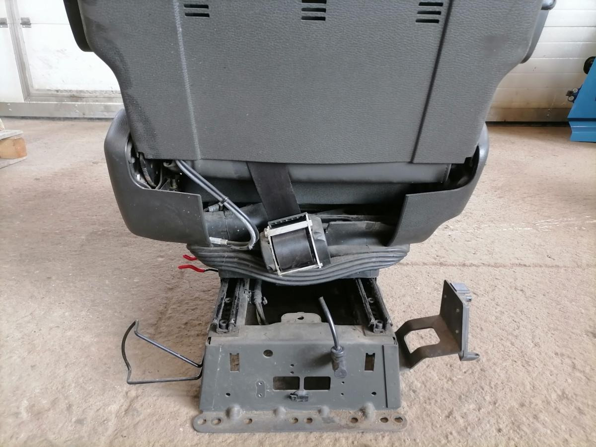 Volvo Driver seat 22039408 - Asiento para Camión: foto 5 Volvo Driver seat 22039408 - Asiento para Camión: foto 5