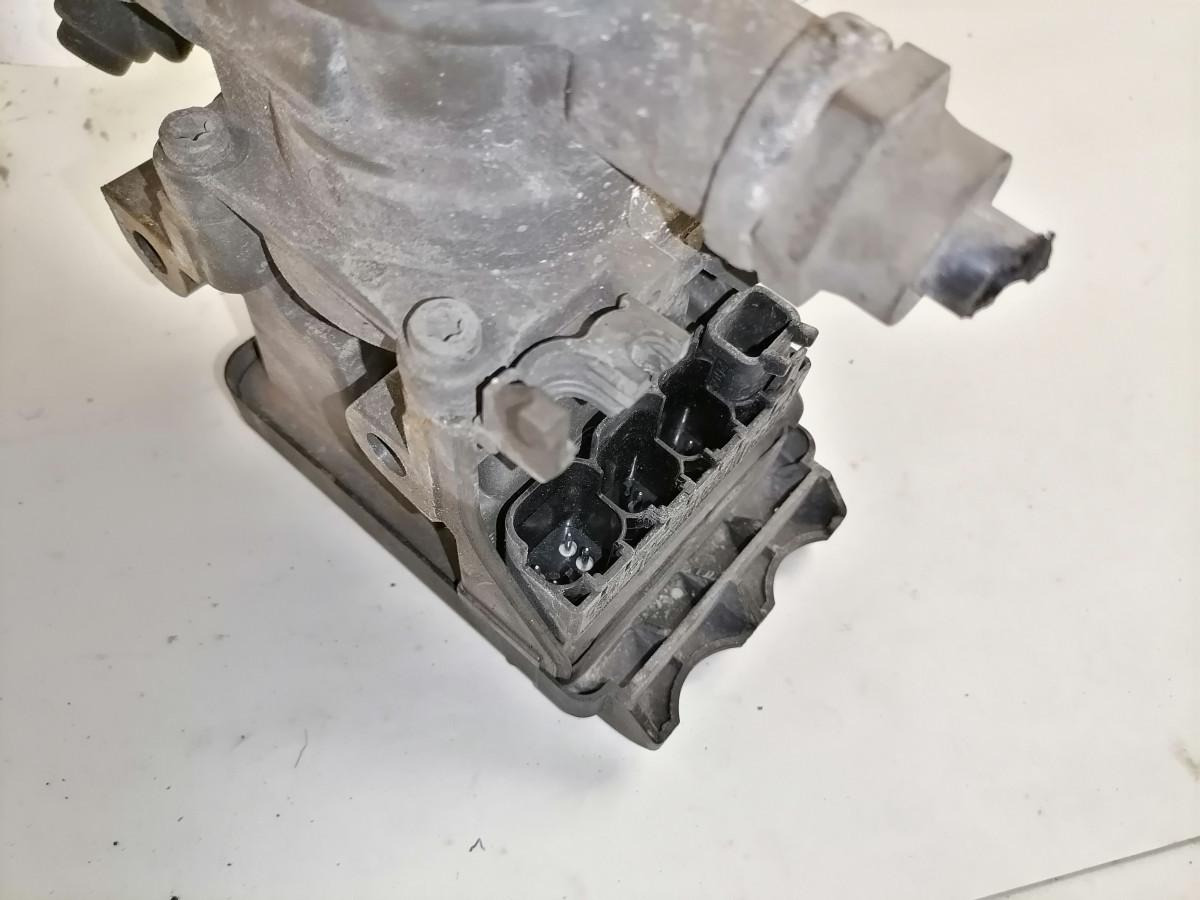 Volvo EBS brake valve 21114974 - Válvula de freno para Camión: foto 4 Volvo EBS brake valve 21114974 - Válvula de freno para Camión: foto 4