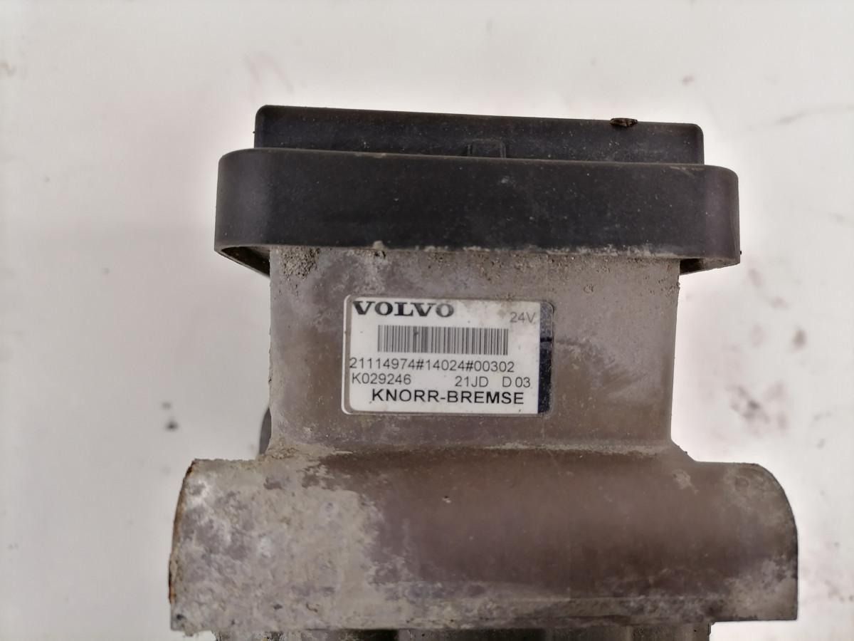 Volvo EBS brake valve 21114974 - Válvula de freno para Camión: foto 3 Volvo EBS brake valve 21114974 - Válvula de freno para Camión: foto 3
