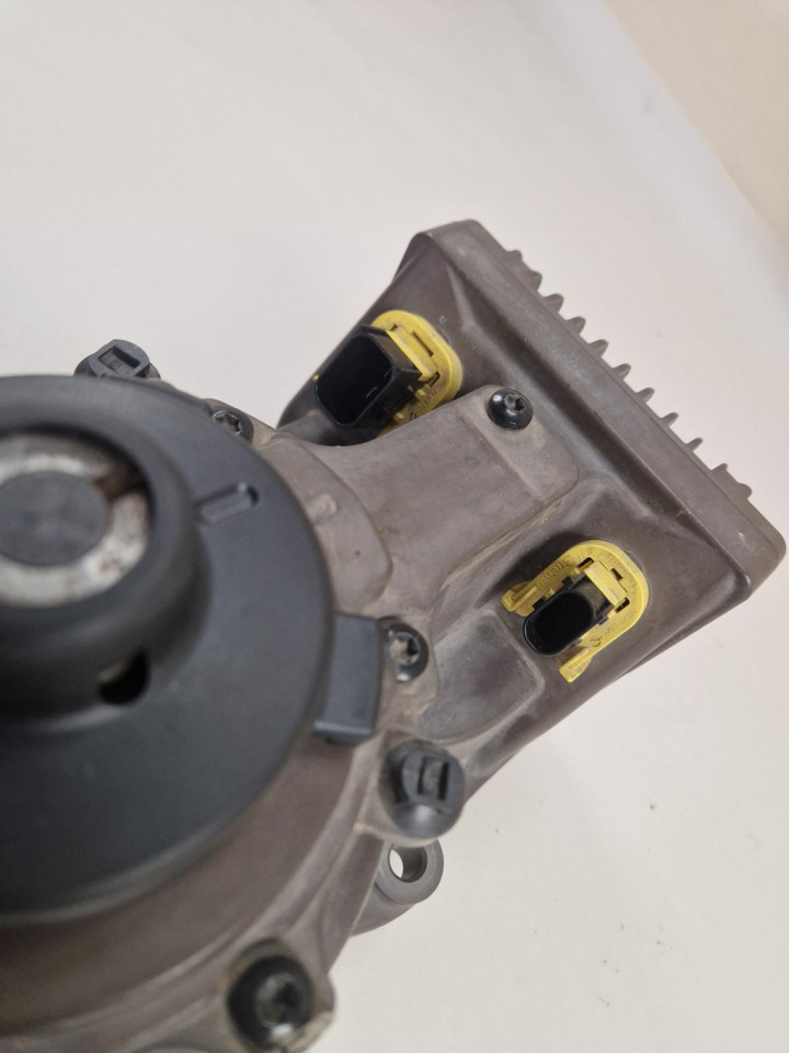 Bomba de dirección para Camión Volvo Elektrooniline roolivõimendi 24138147: foto 6 Bomba de dirección para Camión Volvo Elektrooniline roolivõimendi 24138147: foto 6