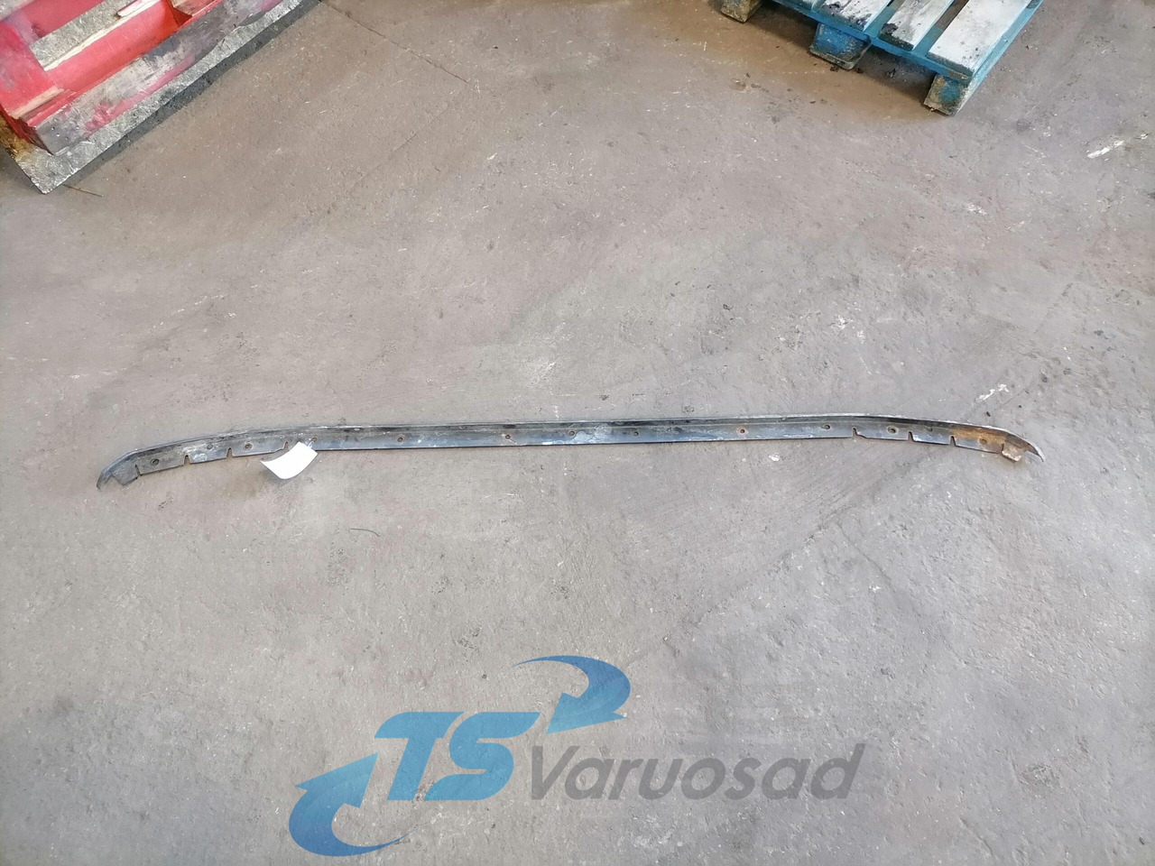 Volvo Esikaitseraua lisa 20360587 - Parachoques para Camión: foto 5 Volvo Esikaitseraua lisa 20360587 - Parachoques para Camión: foto 5