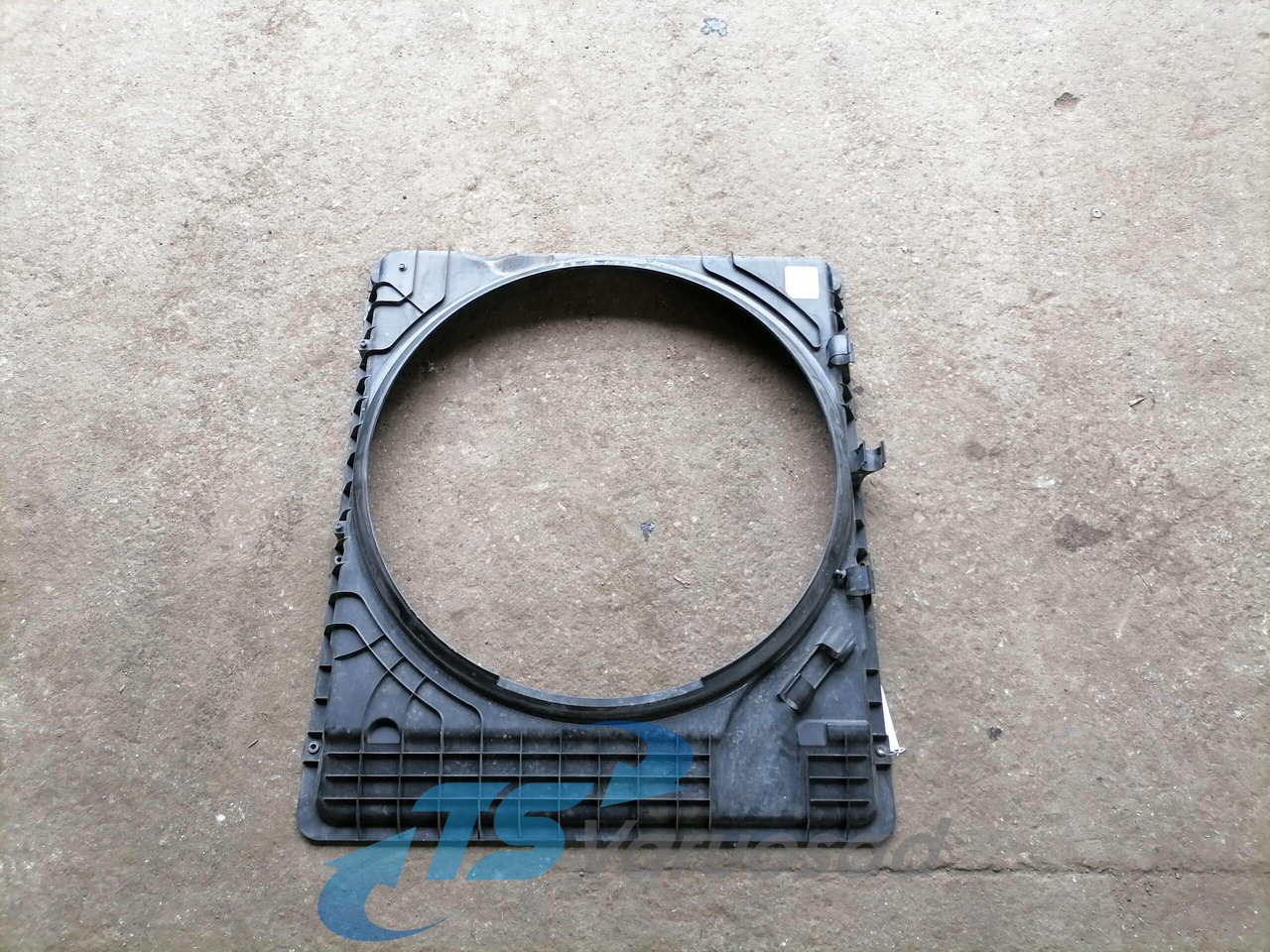 Volvo Fan shroud 22060183 - Radiador para Camión: foto 1 Volvo Fan shroud 22060183 - Radiador para Camión: foto 1