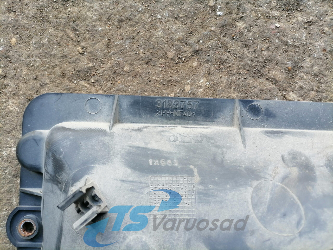 Volvo Fan shroud 3183757 - Radiador para Camión: foto 3 Volvo Fan shroud 3183757 - Radiador para Camión: foto 3