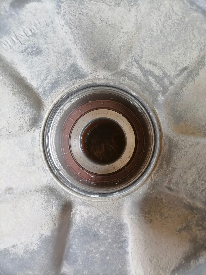 Cubo para Camión Volvo First wheel hub 21022433: foto 6