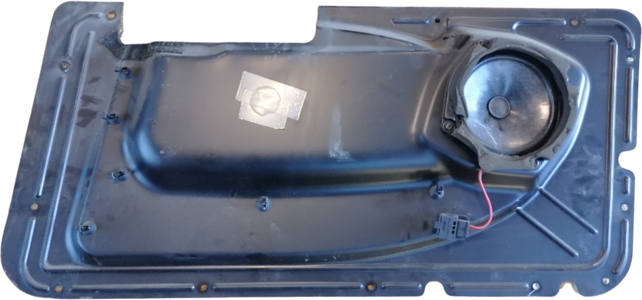 Volvo Frame 20391513 - Puerta y piezas para Camión: foto 1 Volvo Frame 20391513 - Puerta y piezas para Camión: foto 1