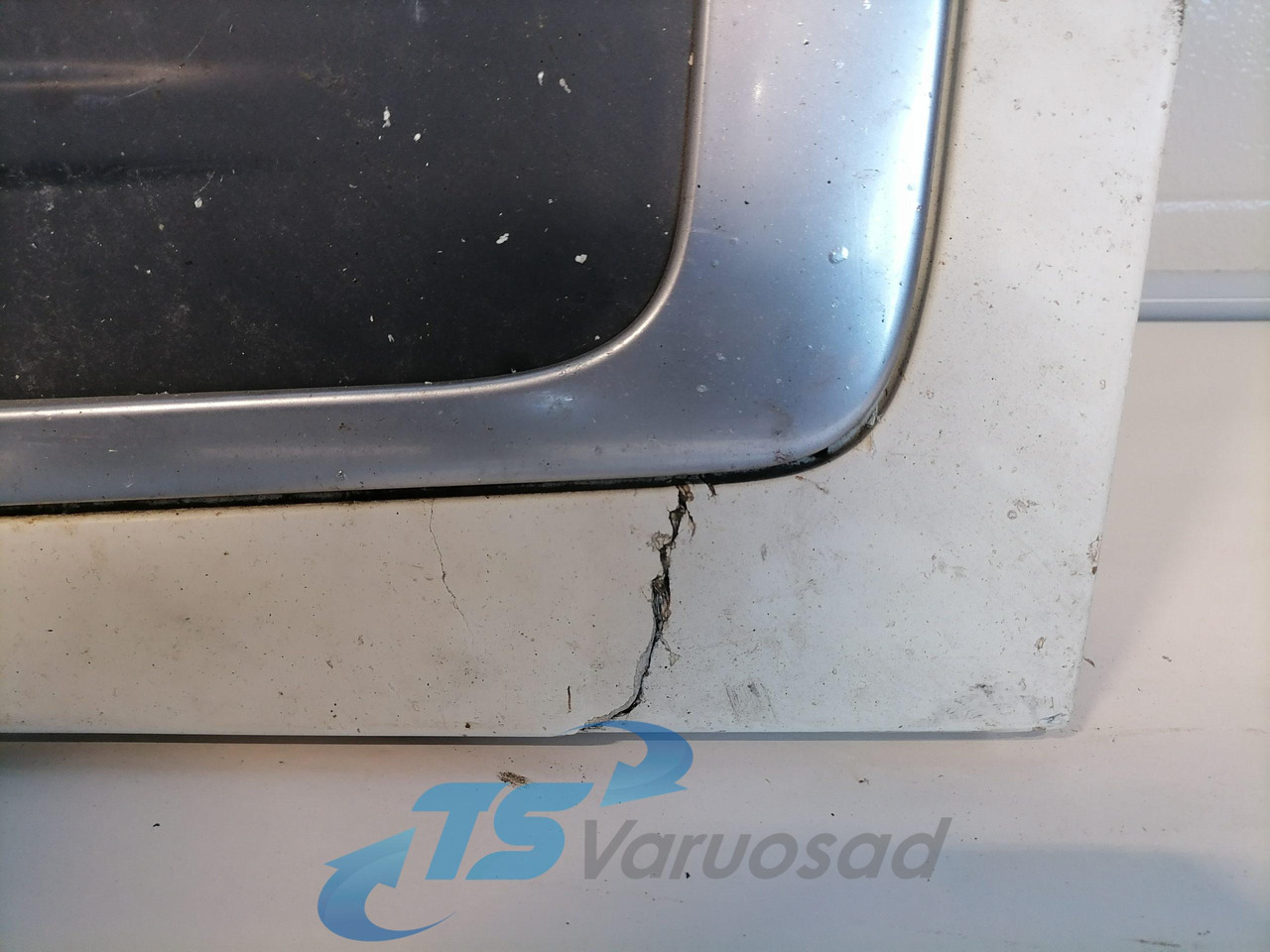 Volvo Grille panel 20398253 - Parrilla para Camión: foto 2 Volvo Grille panel 20398253 - Parrilla para Camión: foto 2