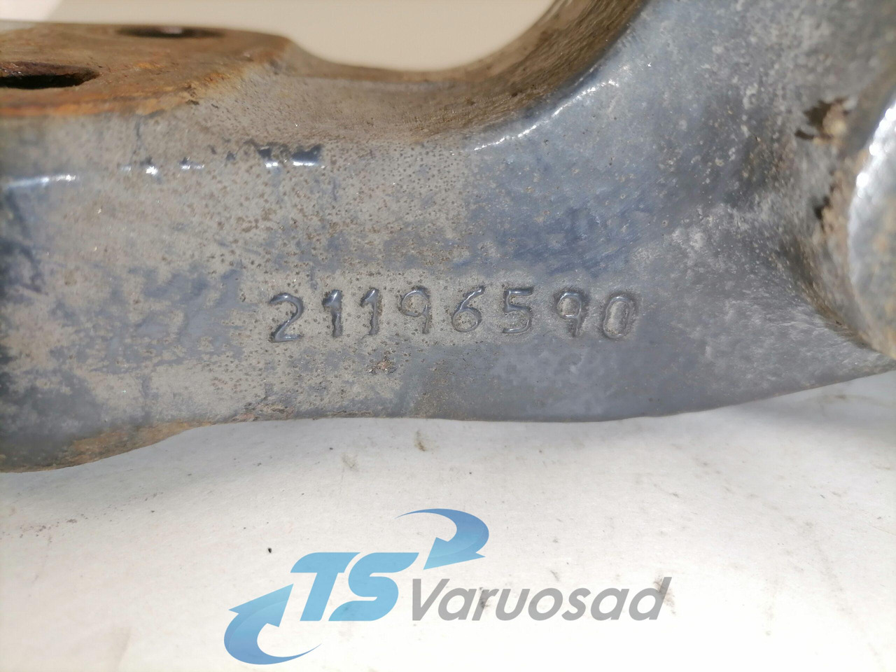 Volvo Kabiini kandur, tagumine 21196590 - Suspensión de cabina para Camión: foto 3 Volvo Kabiini kandur, tagumine 21196590 - Suspensión de cabina para Camión: foto 3