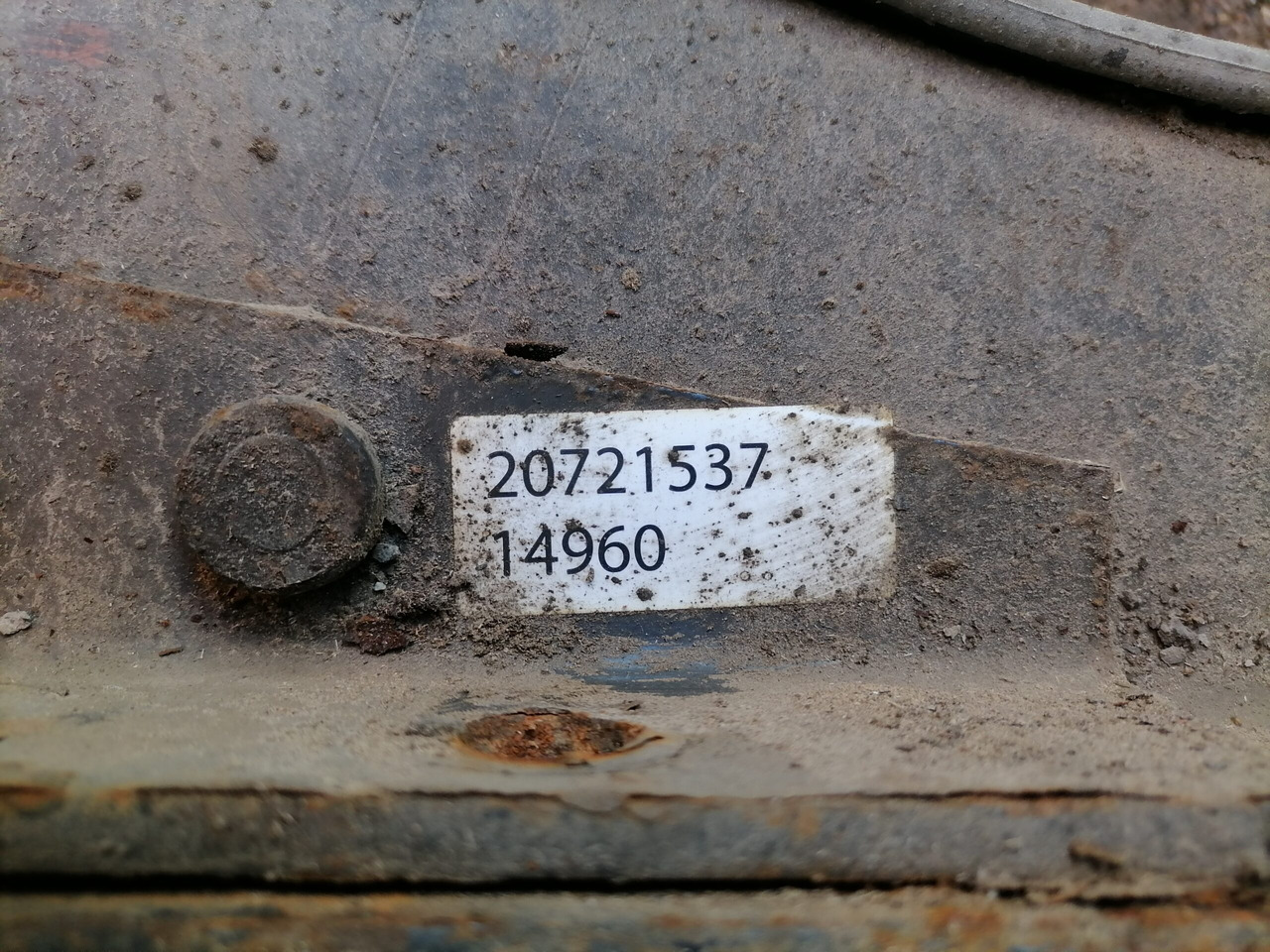 Volvo Kütusepaagi kandur, Volvo 20721537 - Depósito de combustible para Camión: foto 5 Volvo Kütusepaagi kandur, Volvo 20721537 - Depósito de combustible para Camión: foto 5