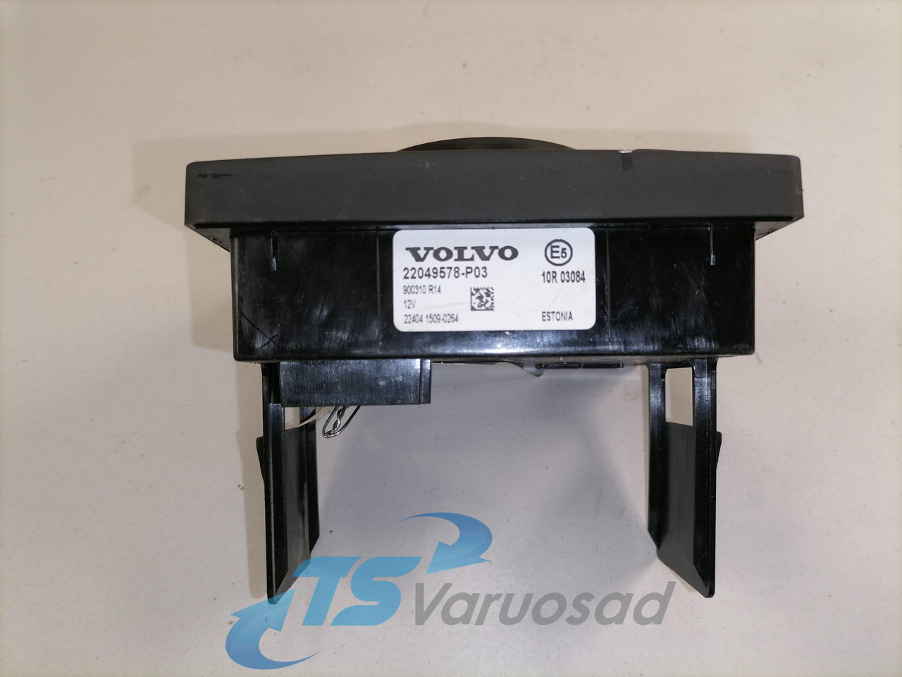 Volvo Lüliti, salongi valgustus 22049578 - Cabina para Camión: foto 4 Volvo Lüliti, salongi valgustus 22049578 - Cabina para Camión: foto 4