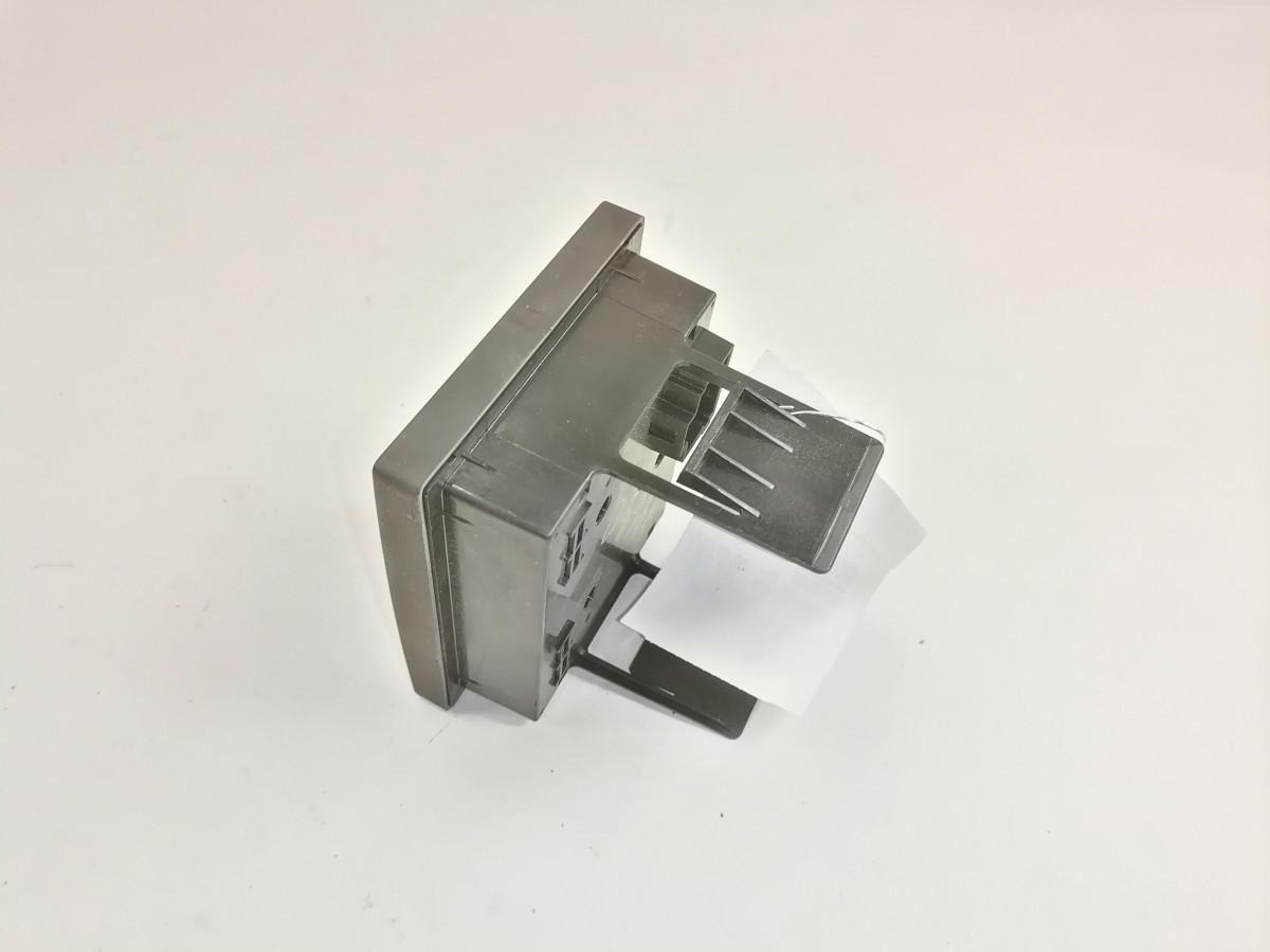 Volvo Lüliti, salongi valgustus 22049578 - Cabina para Camión: foto 2 Volvo Lüliti, salongi valgustus 22049578 - Cabina para Camión: foto 2