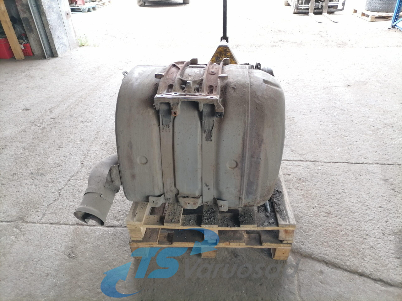 Volvo Muffler 21364822 - Silenciador para Camión: foto 1 Volvo Muffler 21364822 - Silenciador para Camión: foto 1
