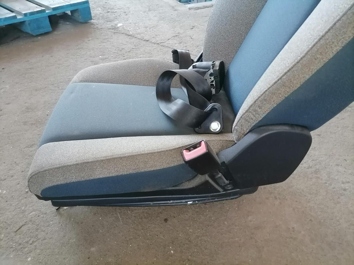 Volvo Passenger seat 82514859 - Asiento para Camión: foto 4 Volvo Passenger seat 82514859 - Asiento para Camión: foto 4