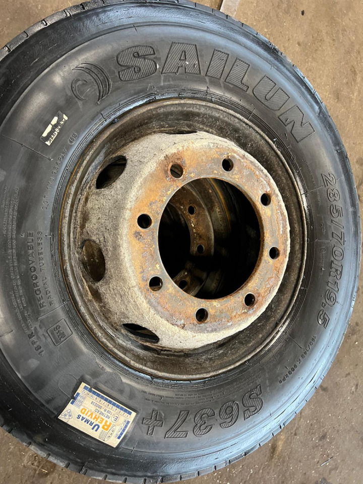 Volvo Sailun S637+ 285/70 R19,5 28570R195 - Neumáticos y llantas para Camión: foto 4 Volvo Sailun S637+ 285/70 R19,5 28570R195 - Neumáticos y llantas para Camión: foto 4