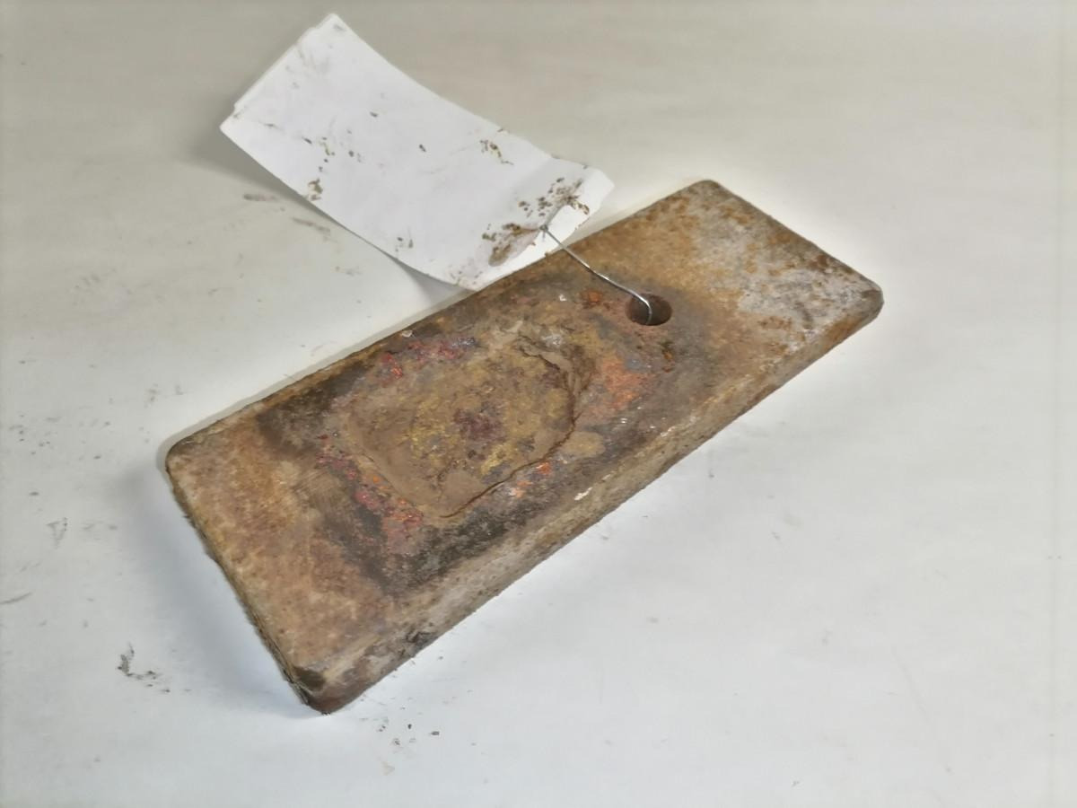 Volvo Spring plate 20581936 - Suspensión para Camión: foto 2 Volvo Spring plate 20581936 - Suspensión para Camión: foto 2