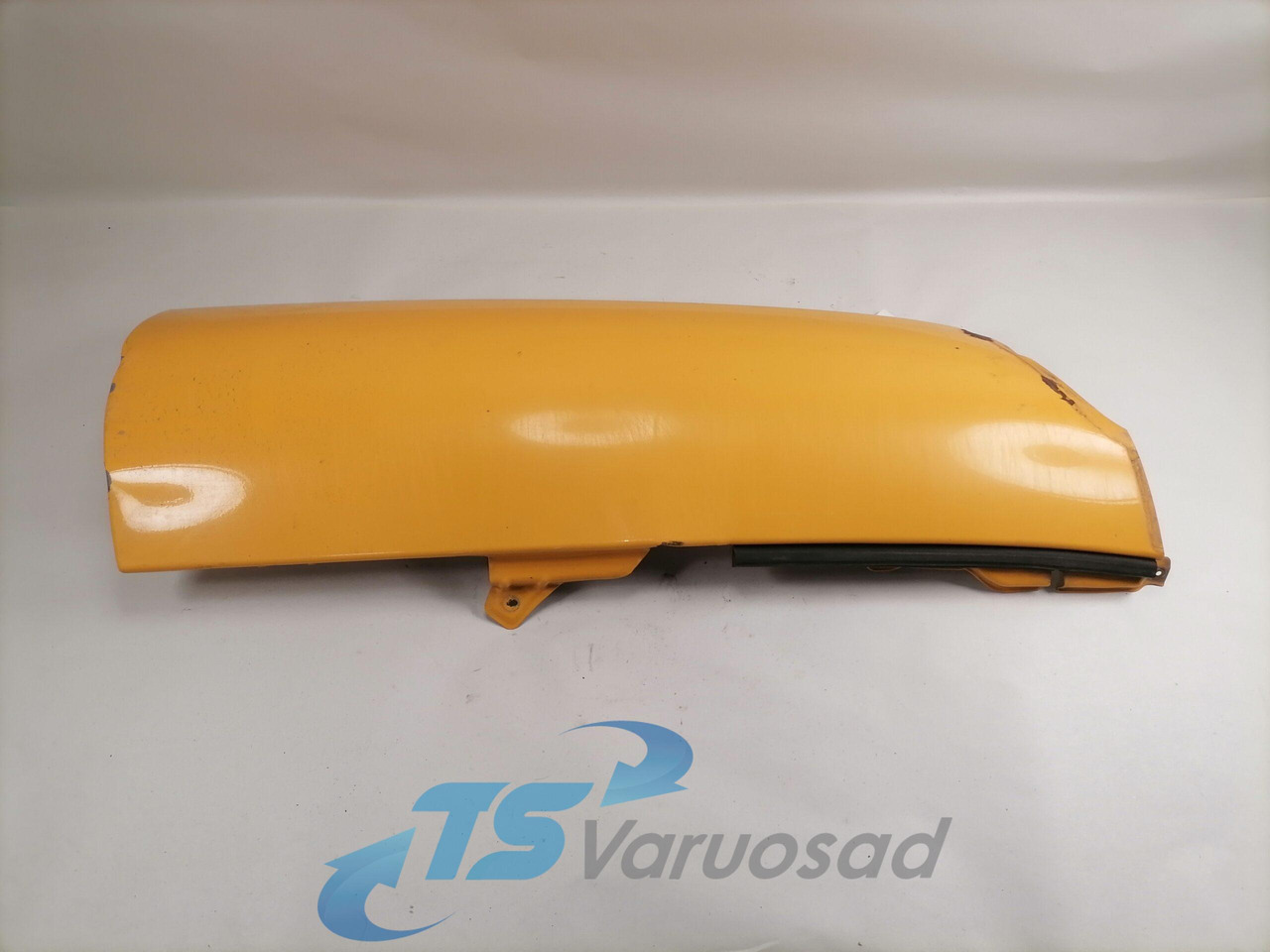 Volvo Volvo kabiini nurgapõsk, vasak 20379175 - Parrilla para Camión: foto 1 Volvo Volvo kabiini nurgapõsk, vasak 20379175 - Parrilla para Camión: foto 1