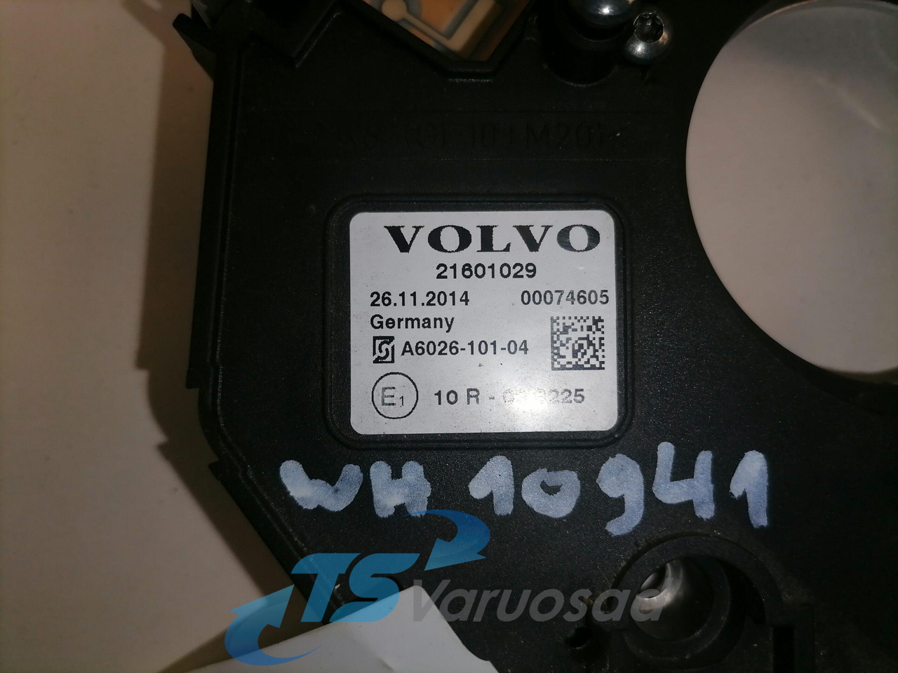 Volvo Volvo rooli lülitite kandur 21601029 - Cabina para Camión: foto 4 Volvo Volvo rooli lülitite kandur 21601029 - Cabina para Camión: foto 4