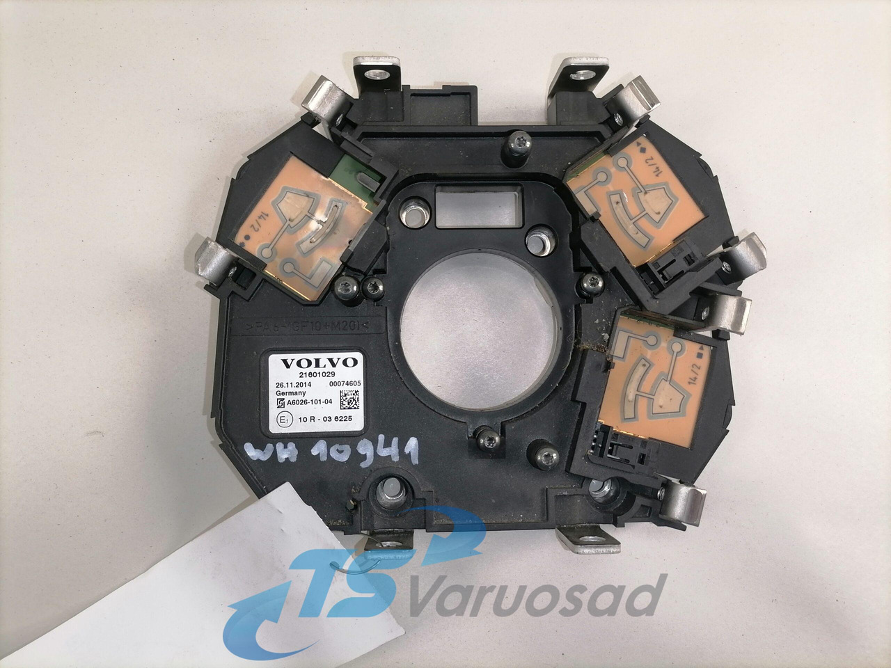 Volvo Volvo rooli lülitite kandur 21601029 - Cabina para Camión: foto 2 Volvo Volvo rooli lülitite kandur 21601029 - Cabina para Camión: foto 2