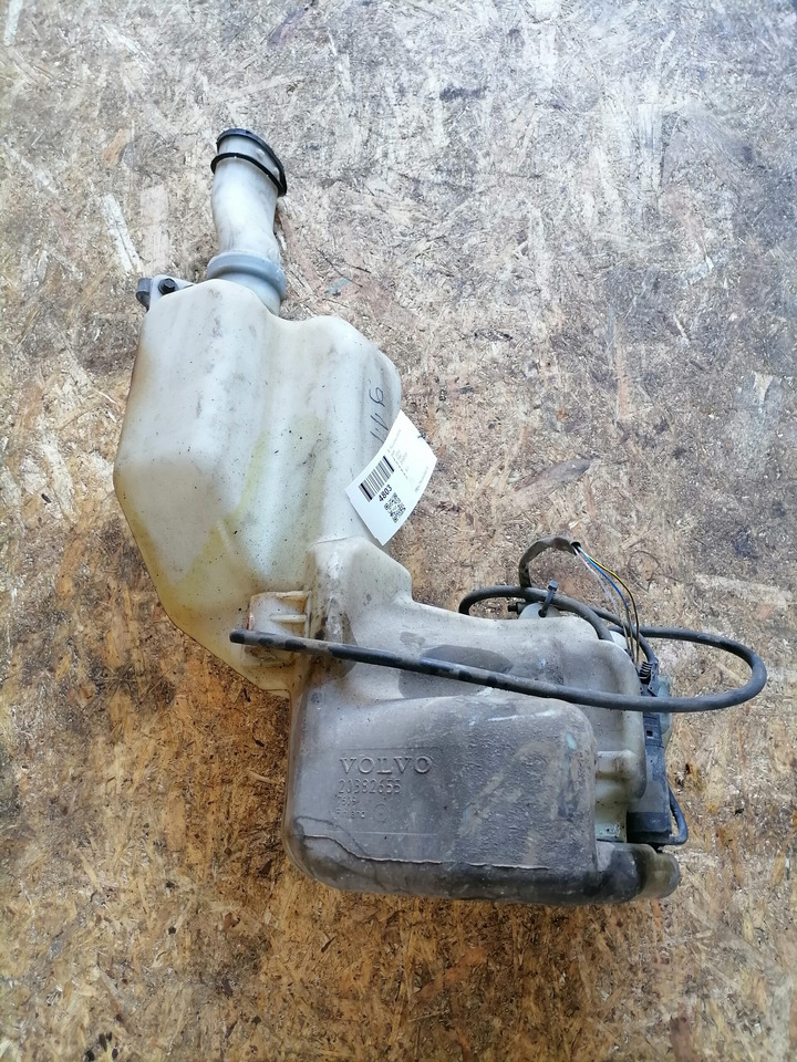Volvo Windscreen washer fluid tank 20382655 - Limpiaparabrisas para Camión: foto 2 Volvo Windscreen washer fluid tank 20382655 - Limpiaparabrisas para Camión: foto 2
