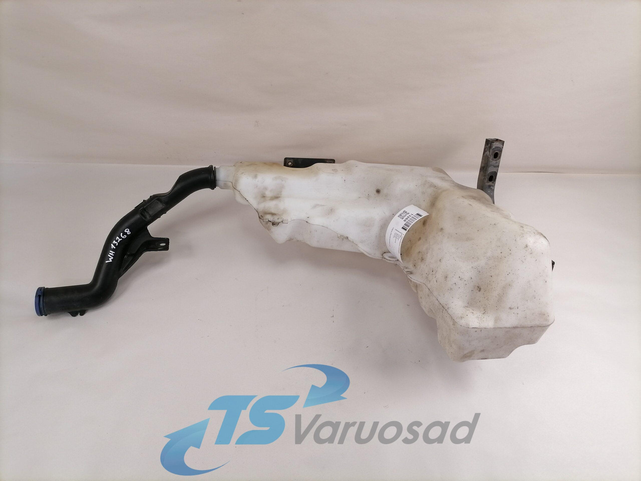 Volvo Windscreen washer fluid tank 84092259 - Limpiaparabrisas para Camión: foto 5 Volvo Windscreen washer fluid tank 84092259 - Limpiaparabrisas para Camión: foto 5