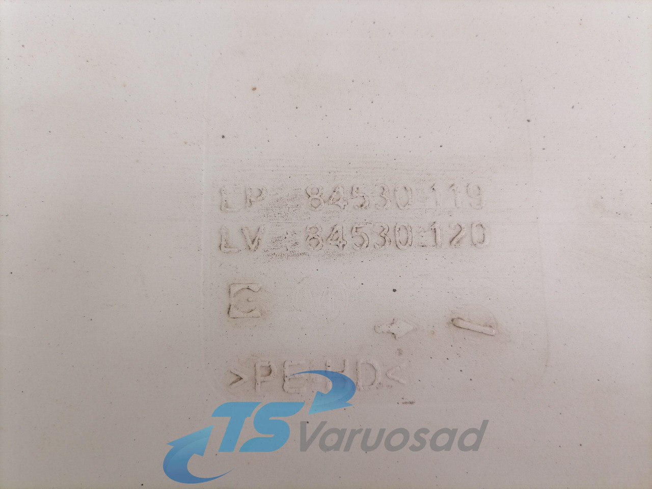 Volvo Windscreen washer fluid tank 84530119 - Limpiaparabrisas para Camión: foto 5 Volvo Windscreen washer fluid tank 84530119 - Limpiaparabrisas para Camión: foto 5
