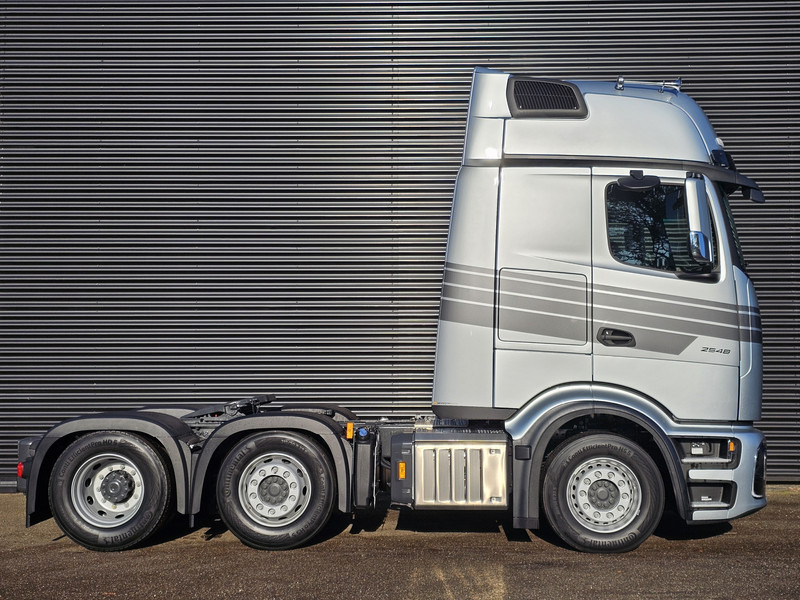 Mercedes-Benz ACTROS 2548 6X2/4 / PTO / GIGASPACE - Cabeza tractora: foto 4 Mercedes-Benz ACTROS 2548 6X2/4 / PTO / GIGASPACE - Cabeza tractora: foto 4