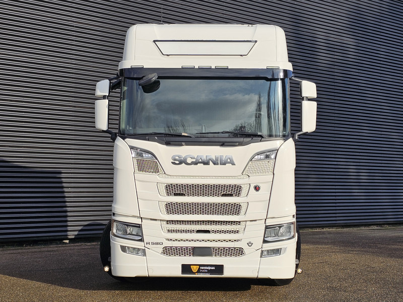 Cabeza tractora Scania R580 / V8 6X2 / RETARDER / FULL AIR: foto 16
