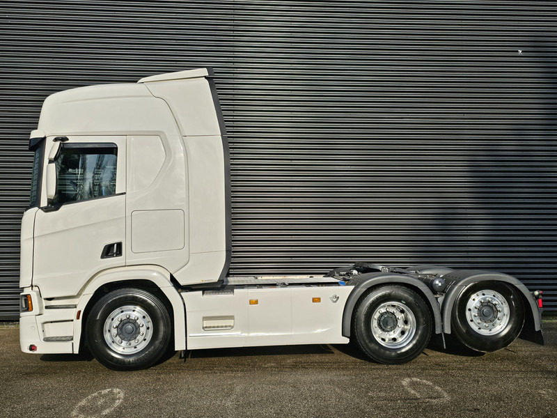 Scania R580 / V8 6X2 / RETARDER / FULL AIR - Cabeza tractora: foto 2 Scania R580 / V8 6X2 / RETARDER / FULL AIR - Cabeza tractora: foto 2